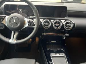 Mercedes-Benz CLA 200 d SB Progressive Night LED Panorama 360°