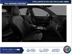 Alfa Romeo Stelvio QUADRIFOGLIO  Panorama