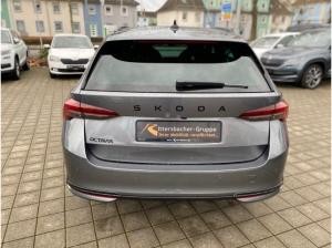 Skoda Octavia Combi Sportline 2,0 TDI 7-Gang-DSG