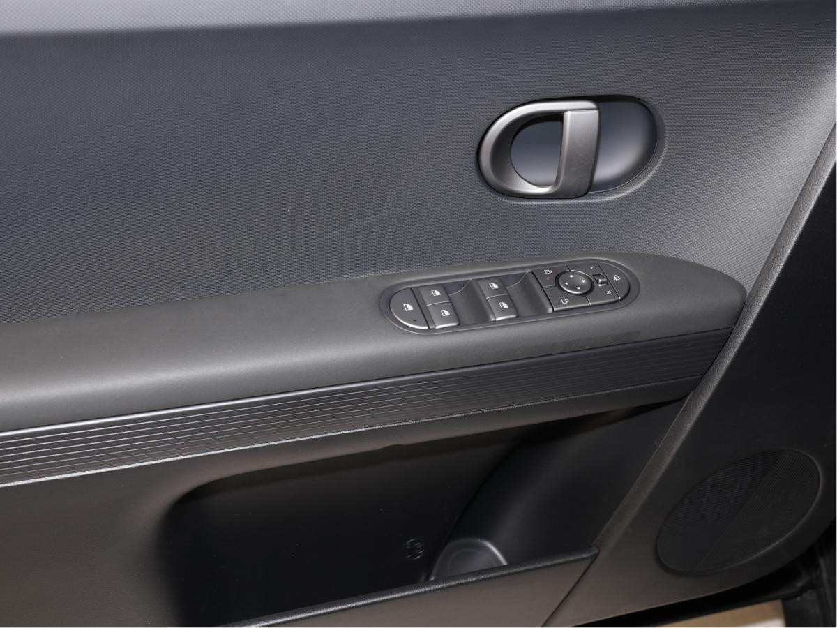 Hyundai IONIQ 5 BASIS  *WÄRMEPUMPE* LAGERWAGEN * Sofort verfügbar!