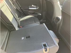 Mercedes-Benz EQA 250 AMG Line/Erweitert Serienausstattung/LED * kurzfristig verfügar *