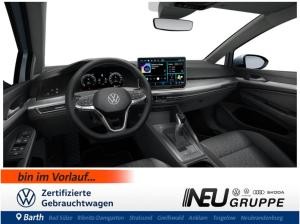 Volkswagen Golf Life 1.5 TSI Ganzjahresreifen