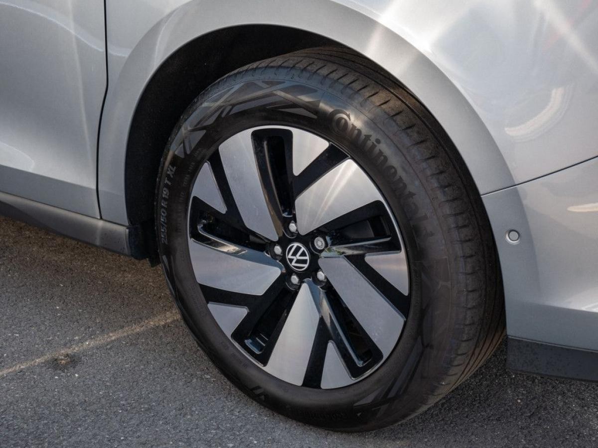 Volkswagen ID.Buzz ID. Buzz Pro Navi Klima 5 Sitze SHZ LED Telefon