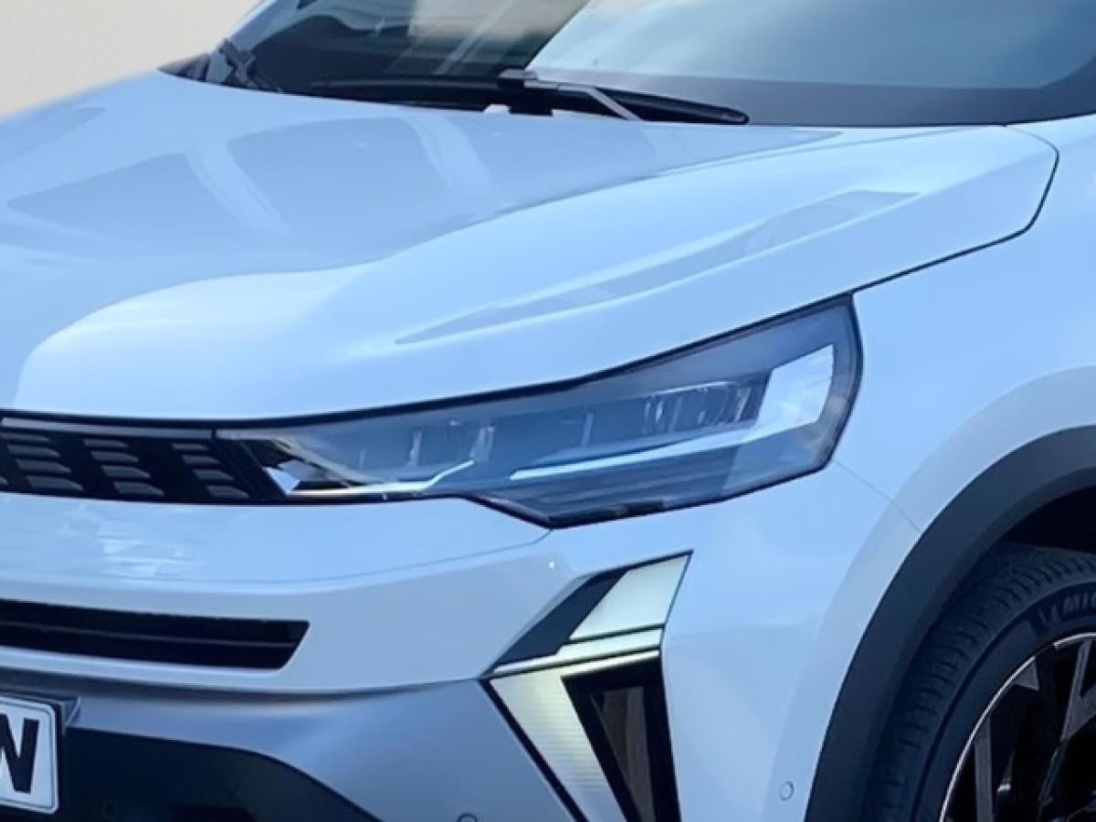 Renault Symbioz Esprit Alpine E-Tech Full Hybrid 145 Panorama-Glasdach*LED*Keyless*uvm.