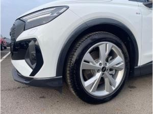 Audi Q4 e-tron 45 e-tron S line Navi AHK Matrix LED Smartphone Interface
