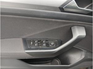 Volkswagen T-Roc (D11)