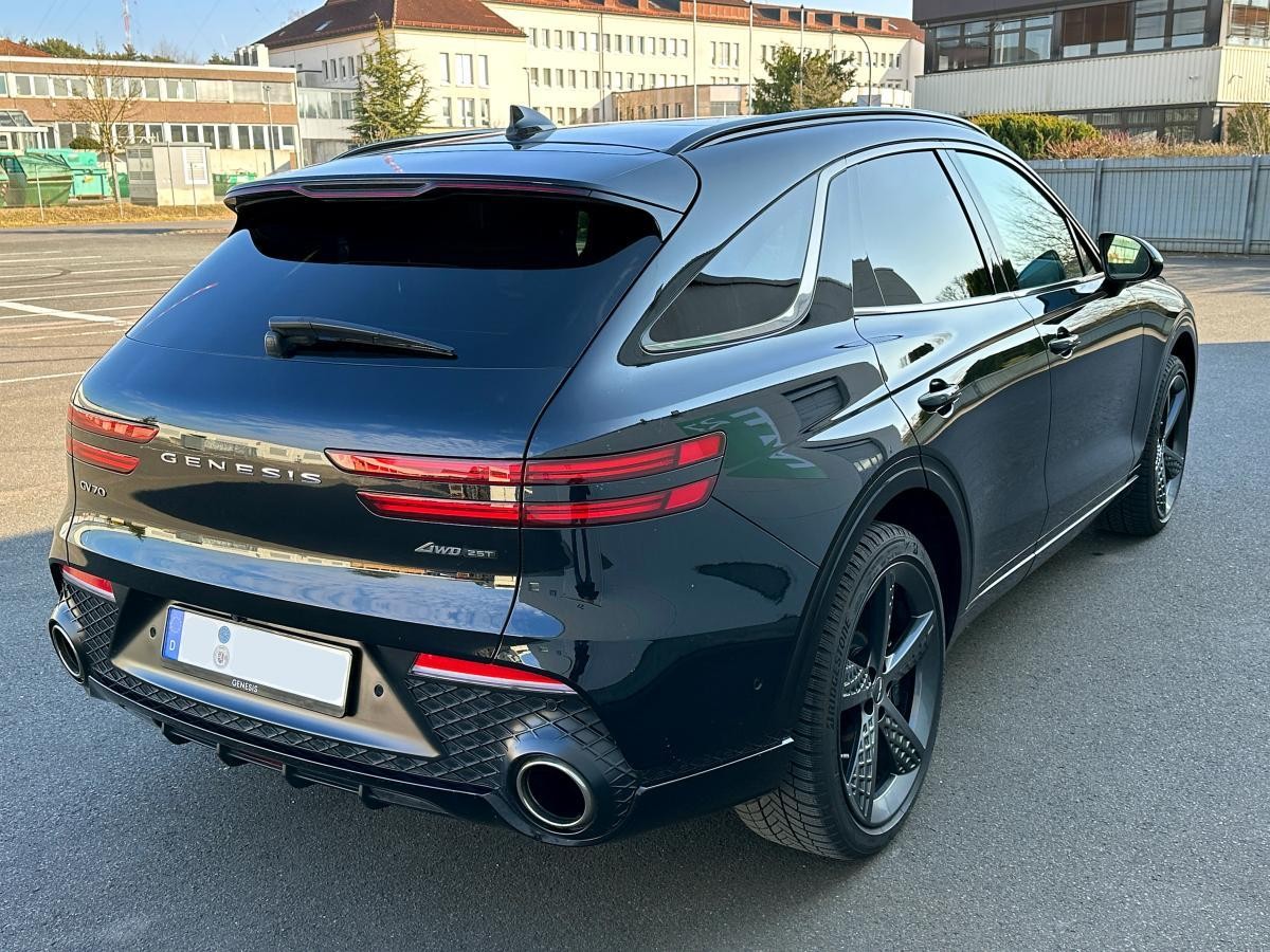 Genesis GV70 2.5T AWD Sport