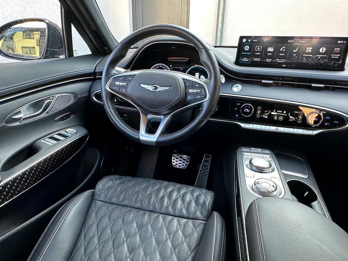 Genesis GV70 2.5T AWD Sport