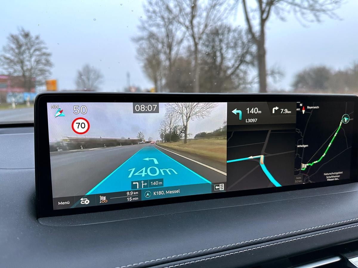 Genesis GV70 2.5T AWD Sport