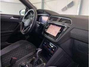 Volkswagen Tiguan Allspace 2,0 TSI R-Line 4Mot AHK Matrix HuD Standhzg.