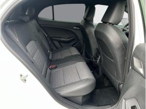 MG MG3 Hybrid + Luxury