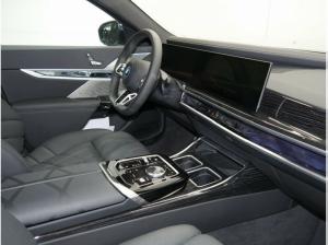 BMW i7 xDrive60 M-Sport  Bowers Fondkino