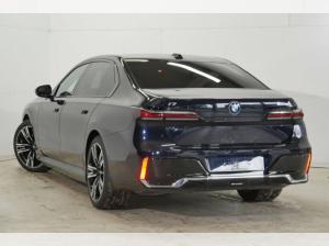 BMW i7 xDrive60 M-Sport  Bowers Fondkino