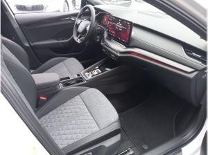 Skoda Octavia Combi 2.0 TDI DSG Sportline+MatrixLED+ACC