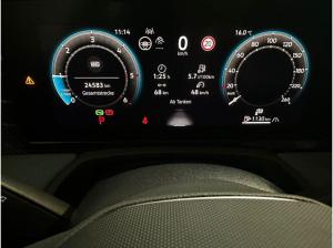 Volkswagen Passat Variant Business 2.0 TDI*DSG*AHK*DCC*HuD