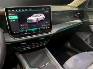 Volkswagen Passat Variant Business 2.0 DCC*TDI*DSG*AHK*HuD