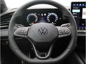Volkswagen Passat Variant R-Line 1.5 eHybrid / Pano, AHK