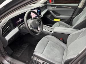 Volkswagen Passat Vari. Business 2.0 TDI*DCC*DSG*AHK*HuD