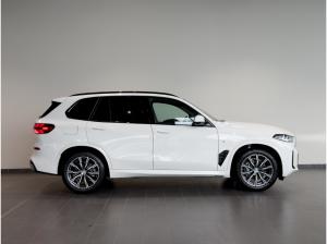 BMW X5 xDrive 30d 20" M-Sport Innovationspaket Driving + Parking Prof AHK -sofort verfügbar!!!