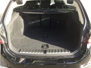 BMW 330 i Touring LC PROF+KAMERA+AHK+ESITZE+HIFI