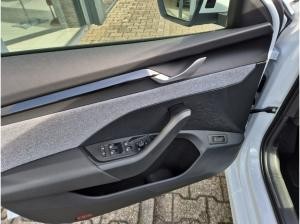 Skoda Octavia Combi Tour Navi AHK ACC eHeck SHZ LED