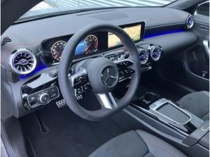 Mercedes-Benz CLA 180 Coupé AMG Line/Navi/Pano.-Dach/Distronic * sofort verfügbar *