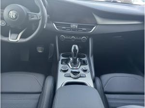 Alfa Romeo Giulia Veloce 2.0 Turbo Q4 AT in 2 Farben Verfügbar Abholung Mannheim