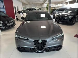 Alfa Romeo Giulia Veloce 2.0 Turbo Q4 AT in 2 Farben Verfügbar Abholung Mannheim