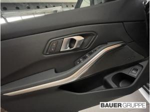 BMW 320 i M Sport Touring UPE 67.850,-  AHK Memory ACC 19'' Adapt LED
