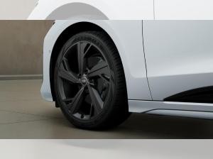 Audi A6 e-tron Avant S line performance LED Panorama HuD B&O virtual ACC