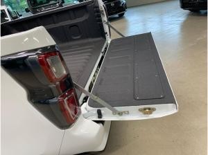 Isuzu D-MAX Double Cab 4WD AT V-Cross SHZ RFK LMF LED AHK