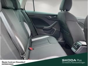 Skoda Kamiq 1.0 TSI DSG Selection AHK Fahrassistenz-Paket Plus