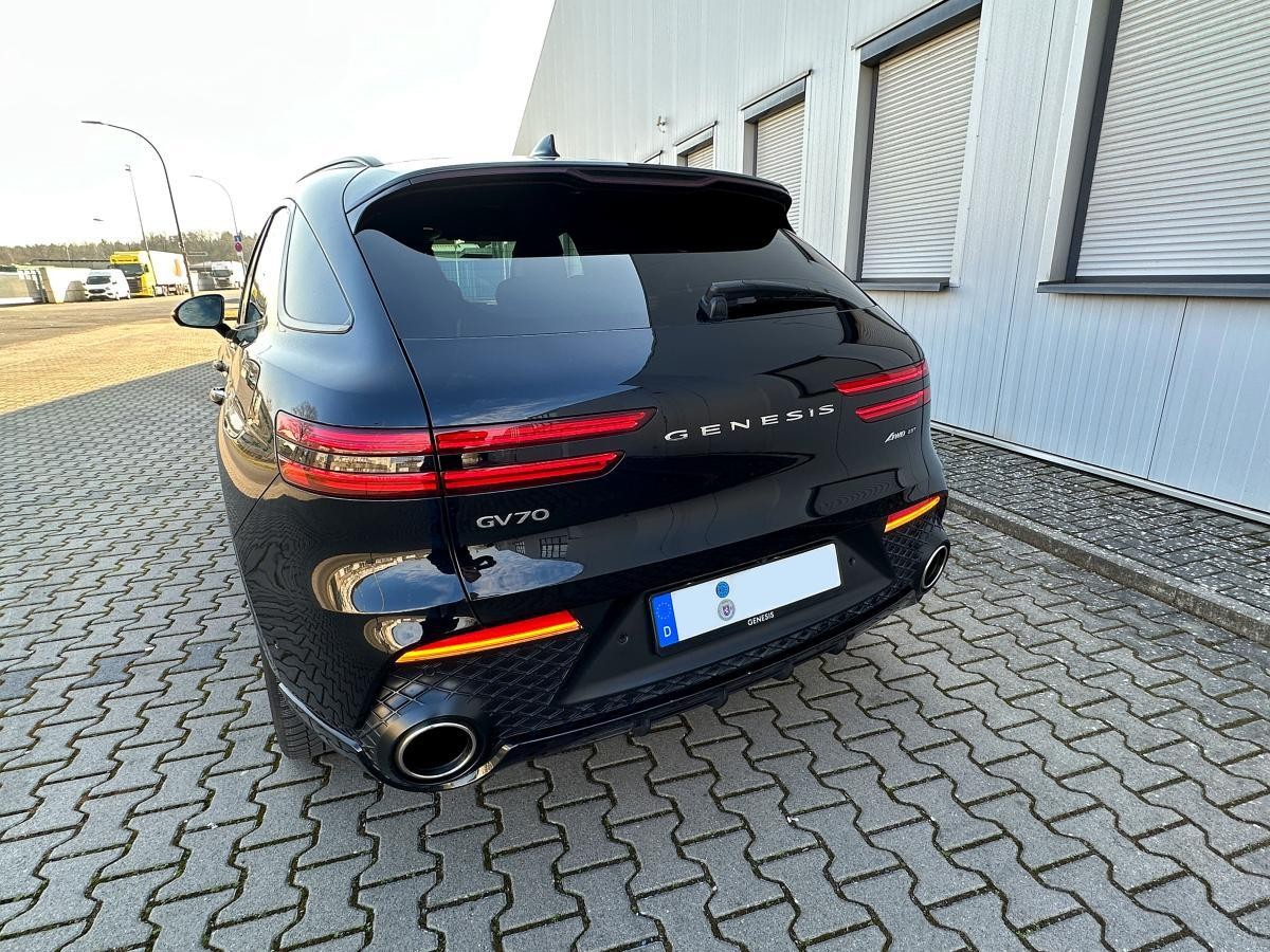 Genesis GV70 2.5T AWD Sport