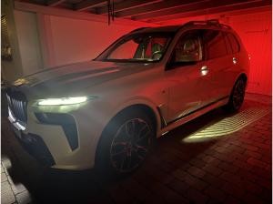 BMW X7 xDrive40d + Winterreifen + Service Full