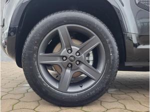 Land Rover Defender 90 D250 X-Dynamic SE