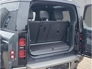 Land Rover Defender 90 D250 X-Dynamic SE