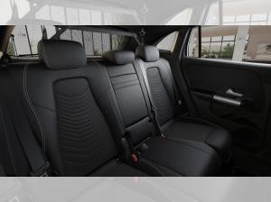 Mercedes-Benz GLA 180 Progressive, AHK, Night, Distronic