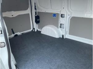 Volkswagen Transporter Kasten 2.0 TDI AHK PDC LED