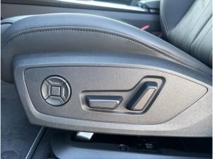Audi A6 Avant S line 55 TFSI e qu. S tro. PANO HUD
