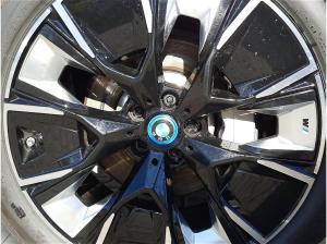 BMW iX3 M Sport HUD Lenkradheiz. Impressiv