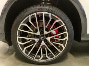 Audi SQ5 S-Tronic S-Line, Tech Pro, Head-Up, Panoramadach, 21", adaptive air.