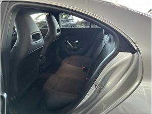 Mercedes-Benz CLA 220 d Coupé+AMG Line Advanced Plus+ Panorama-Schiebedach+ Aktiver Abstands-Assistent+Park-Paket mit 360°