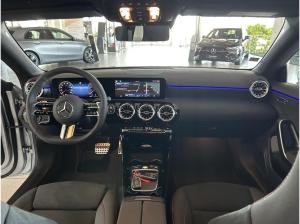 Mercedes-Benz CLA 220 d Coupé+AMG Line Advanced Plus+ Panorama-Schiebedach+ Aktiver Abstands-Assistent+Park-Paket mit 360°