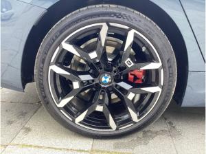 BMW 330 e xDrive Touring M Sport*Park-Ass.*HUD*AHK-klappbar*Navi*Digitales Cockpit