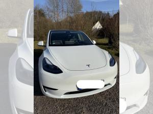 Tesla Model Y RWD SR m. 840€ Guthaben u. €2.000 KM-Rückzahlung