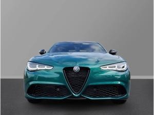 Alfa Romeo Giulia Tributo Italiano Q4 2.0 Turbo 16V LED PDCv+h