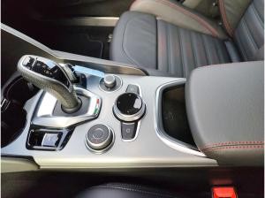 Alfa Romeo Giulia Tributo Italiano Q4 2.0 Turbo 16V LED PDCv+h