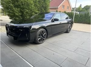 BMW 760 M760e