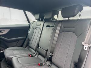 Audi Q8 SUV S line 55 TFSI e quattro HUD/MATRIX/PDC/G