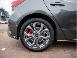 Ford Focus 1.0 EcoBoost ST-Line mit vielen Paketen